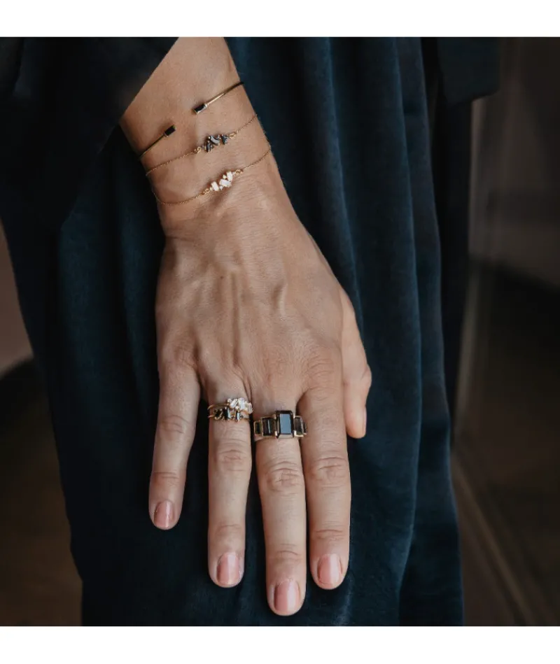 bague_crystal_multi_noir_1.webp Bague crystal multi noir^Une A Une Hot