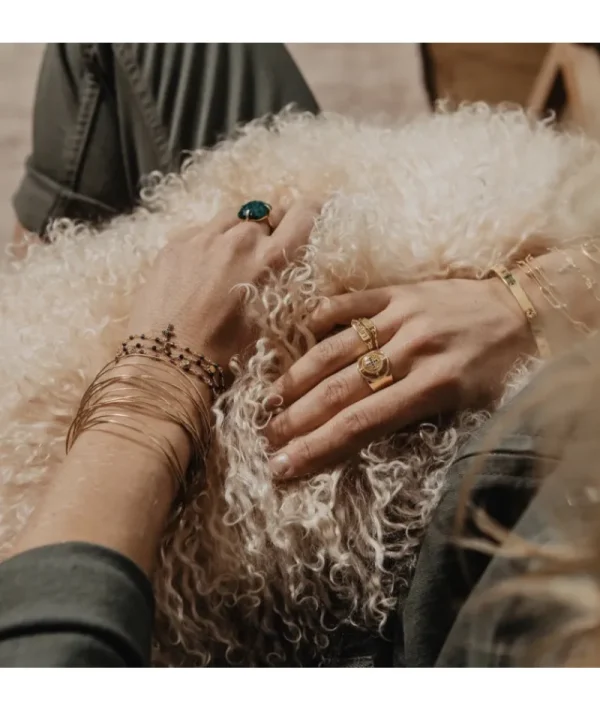 Bracelet inde croix pyrite^Une A Une Fashion